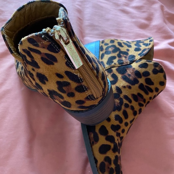 Booties - Picture 3 of 3